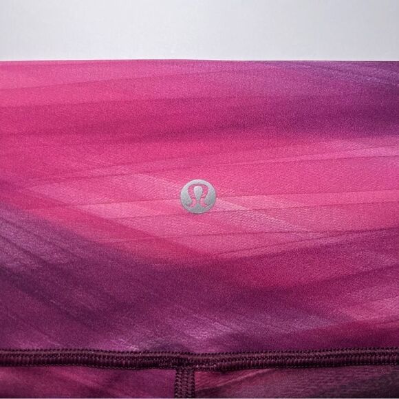 Lululemon Wunder Under Hi-Rise Tight *Central Saint Martins Nulux 28" - Picture 5 of 7